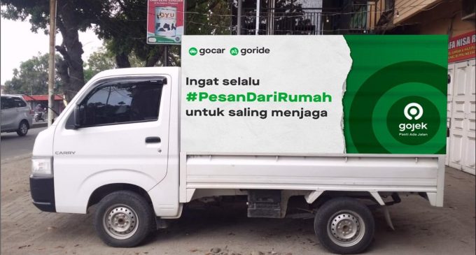 Ingatkan Taat Prokes, Mobil Layanan Masyarakat Gojek Berkeliling ke Pusat Keramaian di Kota Palembang