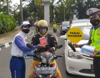 Gencarkan PPKM, Astra Motor Sumsel Bagi Masker Gratis