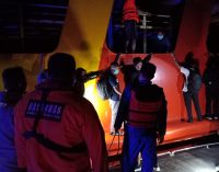 Kapal Bunsa VIII Terbakar,  Basarnas Evakuasi 86 Penumpang