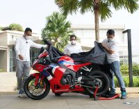 Astra Motor Serahkan CBR600RR ke Konsumen Pertama di Indonesia