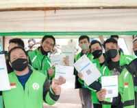 Ribuan Mitra Gojek Ikuti Vaksinasi Poltekpar Palembang