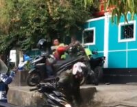 Dihantam Tinju Kilat Prajurit TNI, Dua Polantas Roboh