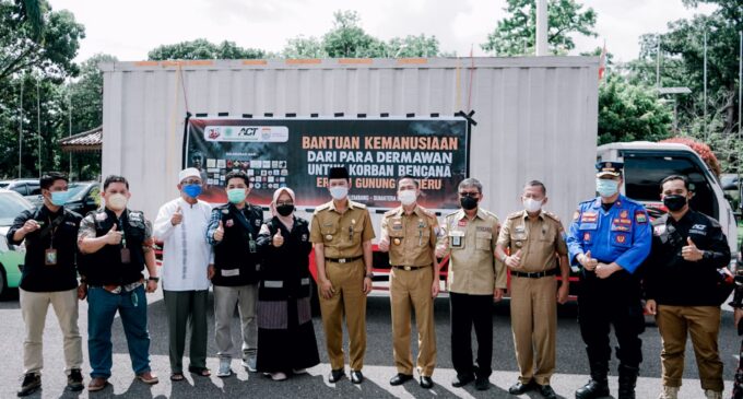 Pemkot Palembang Gandeng ACT kirim Bantuan 21 Ton Logistik untuk Korban Erupsi Semeru