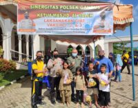 Pengurus Mesjid Al-Saleh -Polsek Gandus Vaksin 200an Warga