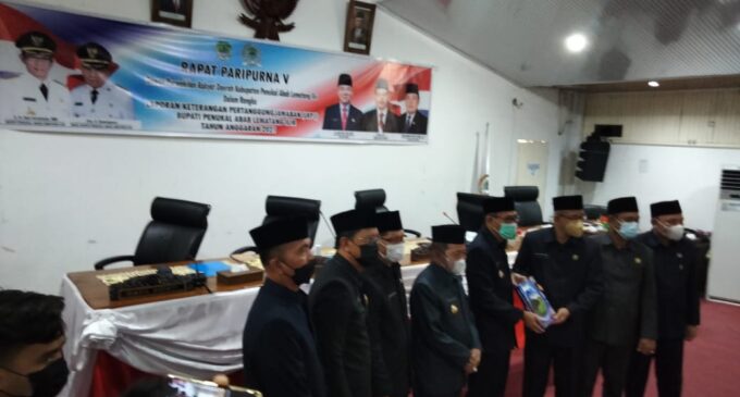 Rapat Paripurna V Penyampaian LKPJ Tahun 2021 Hanya Dihadiri 17 Anggota Dewan