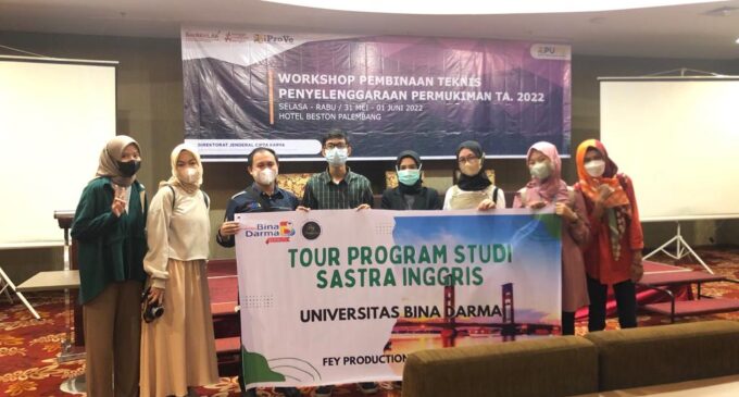 Gelar Praktek Perkuliahan, Mahasiswa UBD Tour Hotel dan Wisata di Palembang
