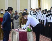 Gubernur Herman Deru Lantik 1748 PPPK Guru Tahap II 