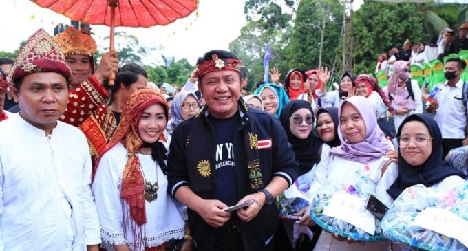 Gubernur Sumsèl Buka Festival Danau Rayo 