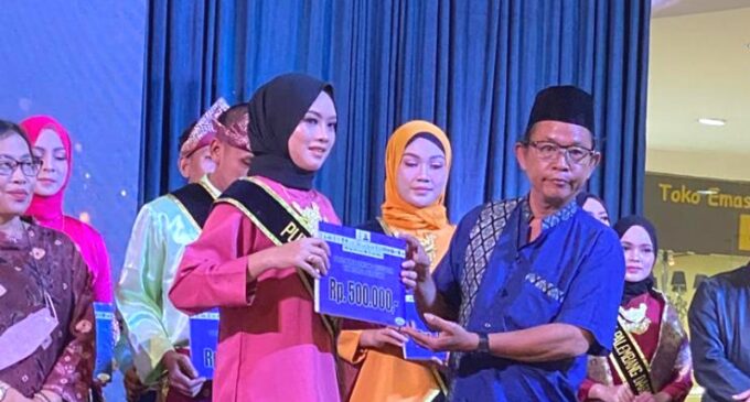 Putri Nabila, Mahasiswa UBD Maju ke Grand Final Putra – Putri Palembang Darussalam 2022