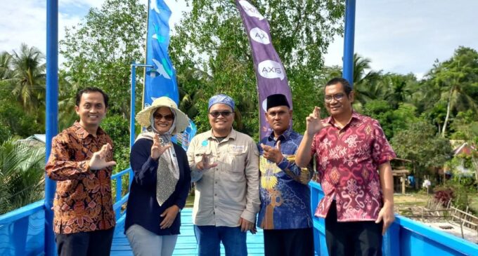 XL Axiata Bangun Sarana Air Bersih dan Jembatan Desa di Banyuasin