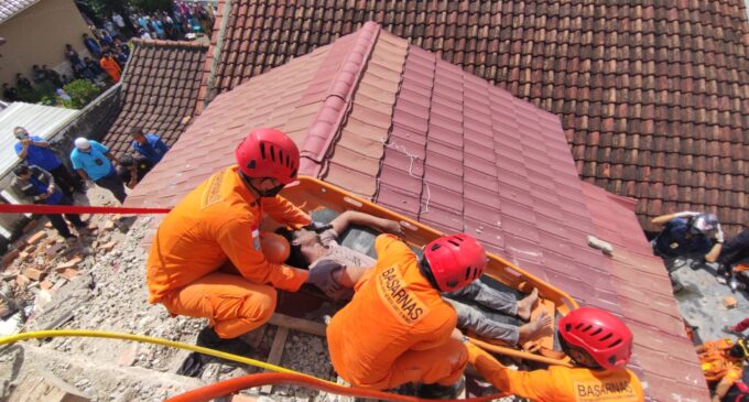 Basarnas Sumsel Berhasil Evakuasi Korban Tertimpa Bangunan Rumah