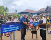 XL Axiata Bantu Korban Banjir Lahat dan Lampung Barat