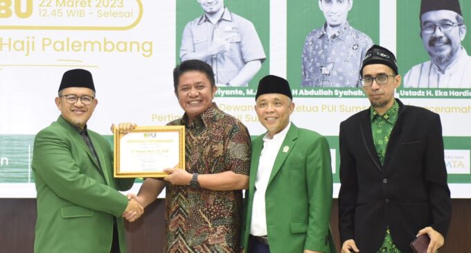 Herman Deru Terima Penghargaan Tokoh Terbaik dari DPP PUI