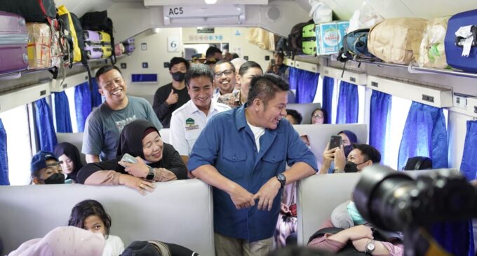 Herman Deru Lepas 1.200 Pemudik Gunakan Moda Transportasi Kereta Api 
