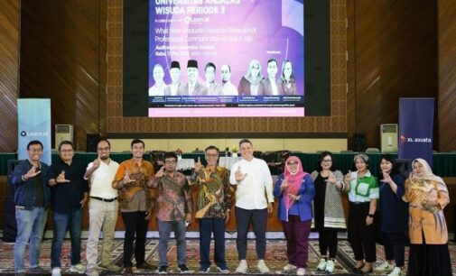 XLFL Beri Tips Hadapi Dunia Kerja Bagi Mahasiswa di Padang dan Bandung
