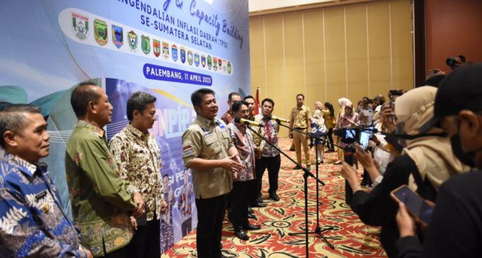 Herman Deru Intrusksikan Kepala Daerah Pantau Stok Pangan di Pasar Jelang Idul Fitri