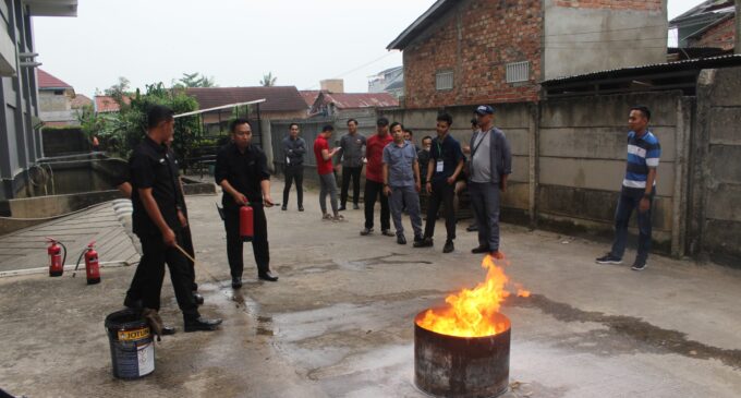 Harper Palembang Rutin Adakan Simulasi Fire Drill