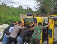 Truk Sarat Muatan Terguling Dijalan Lintas Pagar Alam – Lahat