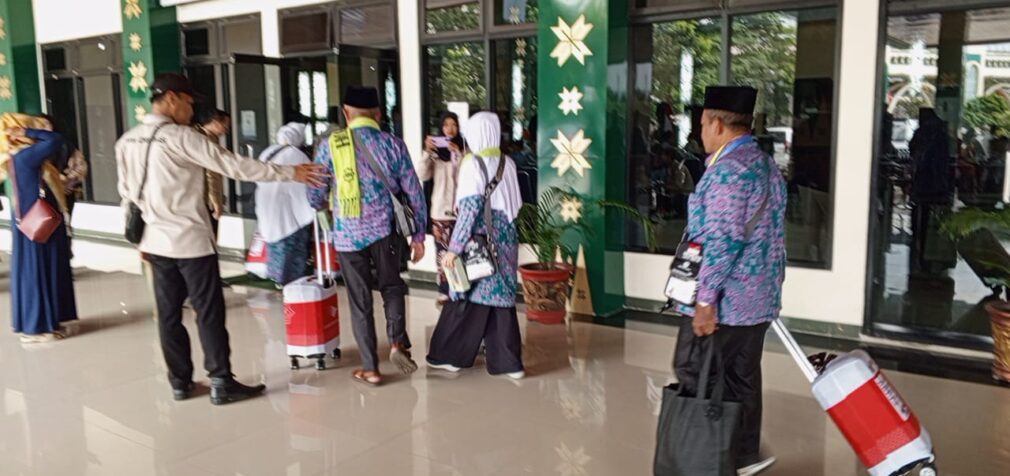 Kloter Terakhir Embarkasi Palembang Tiba di Asrama Haji