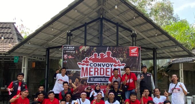 Puluhan Bikers Honda Convoy Merdeka Keliling Palembang