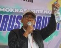 Refly Harun Kena Timpuk Botol Saat Diskusi di Sleman
