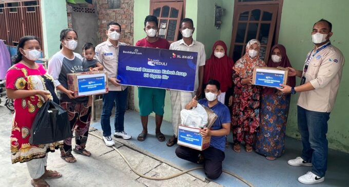 Kabut Asap di Sumsel dan Jambi, XL Axiata Kirim Paket Bantuan untuk Warga