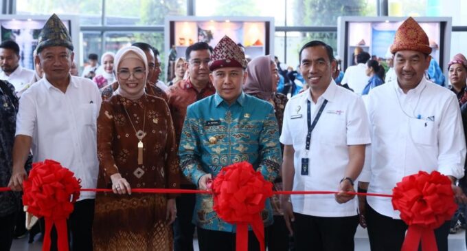 Pj Gubernur Agus Fatoni Buka Pameran Jelajah Sumatera Selatan di Bandara Soetta