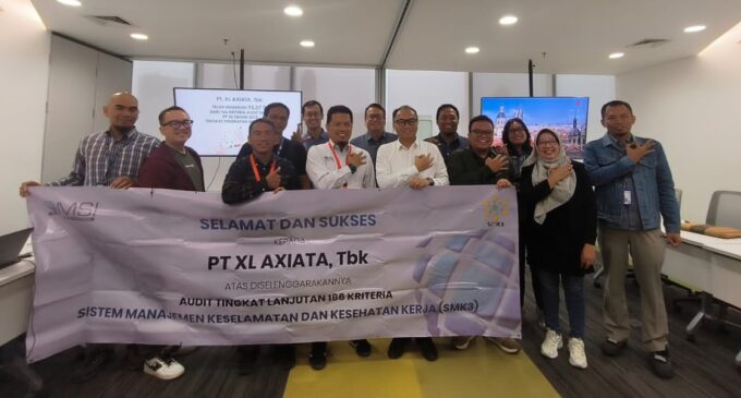 Raih Bendera Emas dari Kemenaker RI, XL Axiata Siap Tangani Proyek Beresiko Tinggi