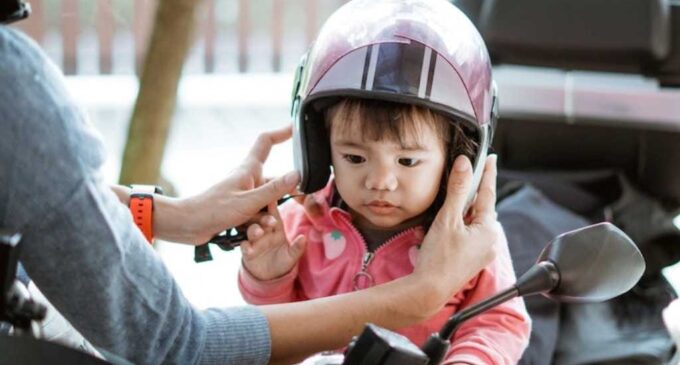 Begini Tips Bonceng Anak Supaya Aman Selama Berkendara