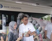 Antusiasme Tinggi, 1 Ribu Lebih Warga Palembang Tukarkan Uang Pecahan Baru