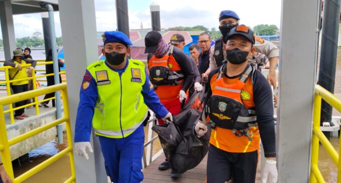 Tim SAR Gabungan Temukan Jasad ABK Kapal Jukung Meledak di Perairan Sungai Musi