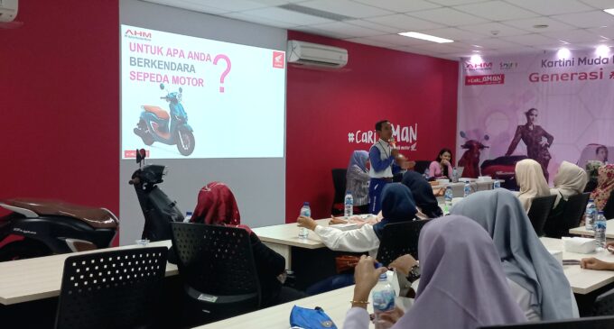 Peringati Hari Kartini, Astra Motor Sumsel Gelar Seminar Safety Riding