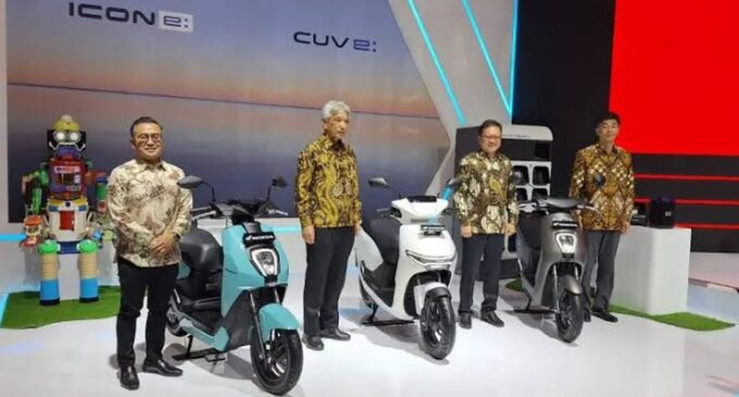 Honda Pamerkan Motor Listrik ICON e: dan CUV e: di IMOS 2024