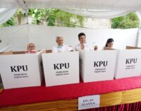 Jalan Kaki Menuju TPS, Mawardi Yahya : Saya Ingin Sapa Langsung Masyarakat