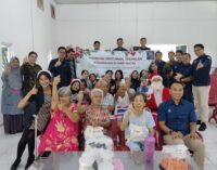 BATIQA Hotel Palembang Menyebar Kasih dan Kebahagiaan Bersama Para Lansia di Panti Wedha