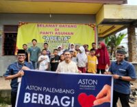 ASTON Palembang Berbagi 1000 Cup Takjil untuk Masyarakat di Bulan Ramadan