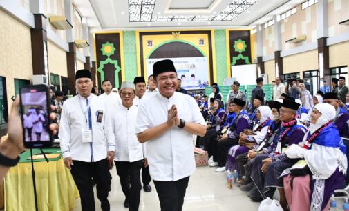 Gubernur Herman Deru Lepas Keberangkatan Kloter 1 Embarkasi Palembang