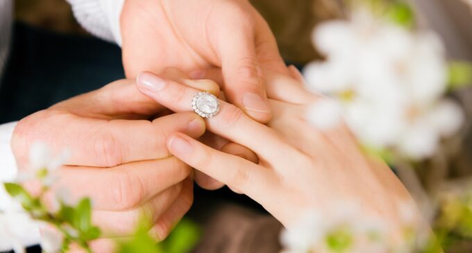 Rp 15 Juta Bisa Buat Lamaran Keren di Hotel ? Bisa Banget di BATIQA Hotel Palembang !