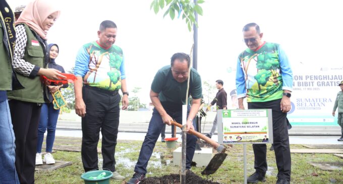 Cegah Bencana Hidrometeorologis, Wagub Cik Ujang Dorong Gerakan Tanam Pohon