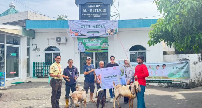 Eratkan Silaturahmi, Astra Motor Sumsel Salurkan Hewan Kurban