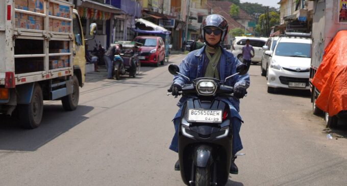 Pengendara Pemula Wajib Simak 5 Kunci Aman Berkendara Ini!