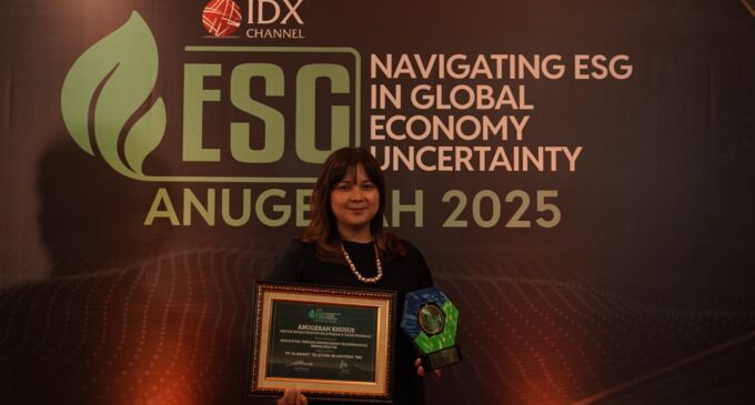 XLSMART Kembali Raih Tiga Penghargaan Bidang ESG, Layanan Pelanggan dan Teknologi