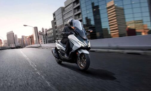 Honda Forza Tampil Semakin Berkelas dengan Panel Meter TFT Baru dan Warna Eksklusif