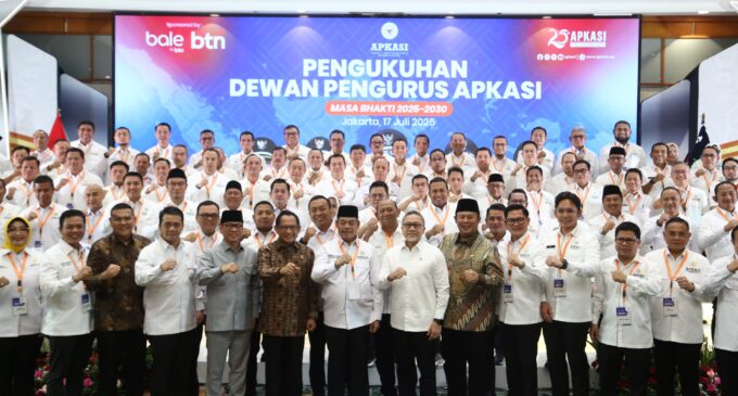 Gubernur Herman Deru Hadiri Pelantikan APKASI Periode 2025–2030, Tegaskan Sinergi Daerah-Pusat Kian Solid