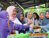 Feby Deru Ajak Warga Sukarami Jaga Silaturahmi lewat Pengajian FKMT