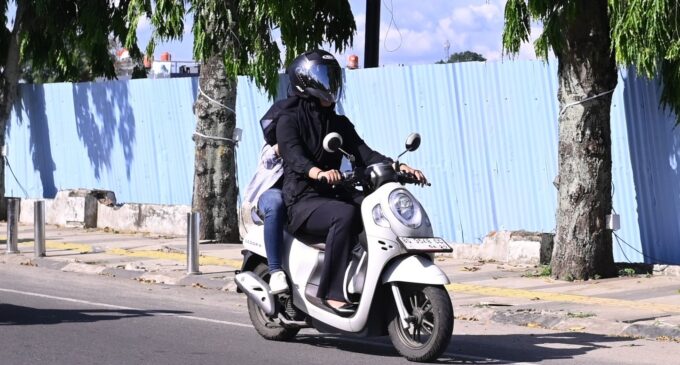 Terik Matahari Bukan Masalah, Ikuti 5 Tips Aman Berkendara ini ! 