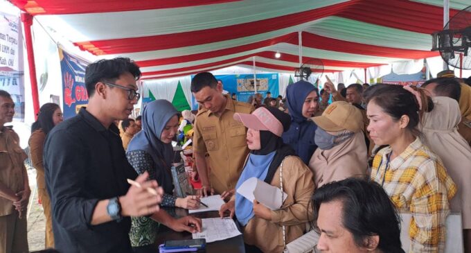 BPJS Kesehatan Palembang Hadir dalam Pelayanan Terpadu Pemda OKI, Ratusan Warga Tulung Selapan Antusias