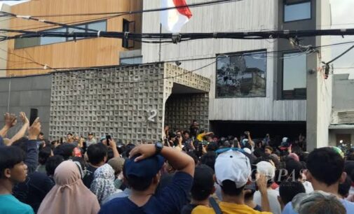 Massa Geruduk Rumah Ahmad Sahroni, Jarah Jam Tangan Mewah Richard Mille Seharga Rp 11,7 Miliar