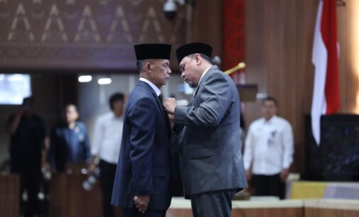 Wagub Cik Ujang Hadiri Paripurna PAW DPRD Sumsel, Ganjar Iman Resmi Dilantik Gantikan Samsul Bahri