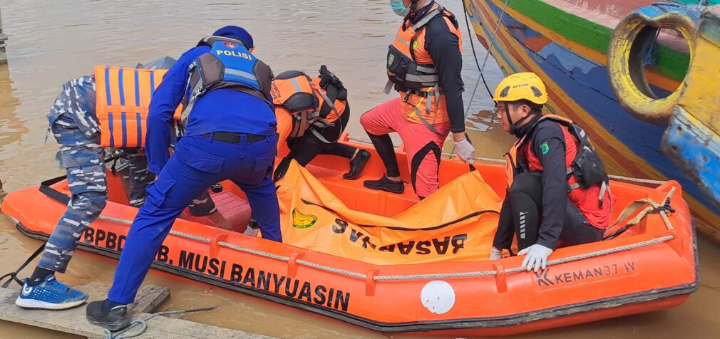 Tim SAR Temukan Jasad Operator Excavator yang Tenggelam di Sungai Dawas